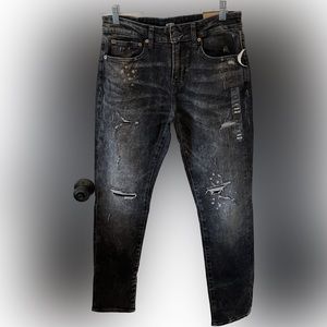 Aeropostale Men’s Black Skinny Jeans. Size Men’s 30x32. Color Black.
